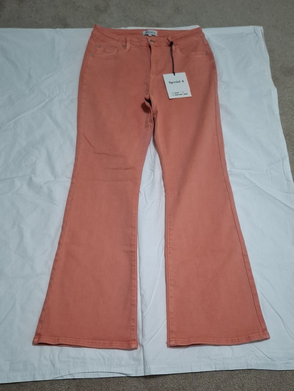 NWT SPECIAL A Jeans Size 13/31